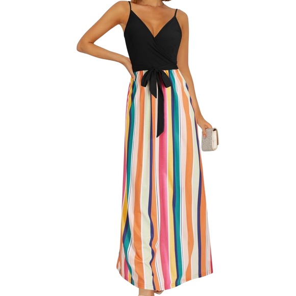 Women's Summer Beachy Maxi Dress | V-Neck, Adjustable Straps, +Pockets | Size: L - Picture 3 of 5